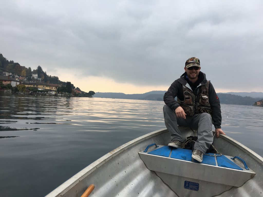 Marcello in prua alla barca
