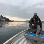 Marcello in prua alla barca